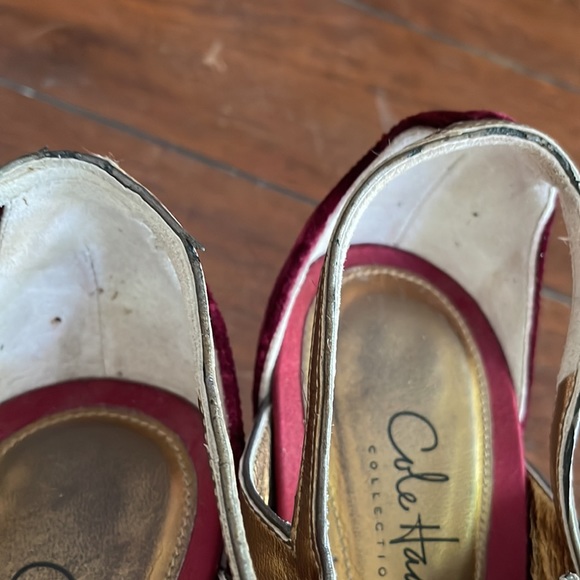 Cole Haan burgundy velvet sandals (sz 9 1/2) - Picture 13 of 15
